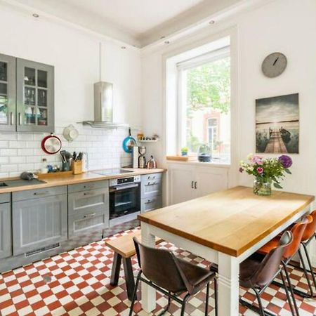 Grosszuegige 185M2-Altbauwohnung In Bestlage 7Zimmer-2Baeder-2Kuechen-2Wcs Hamburg Eksteriør bilde