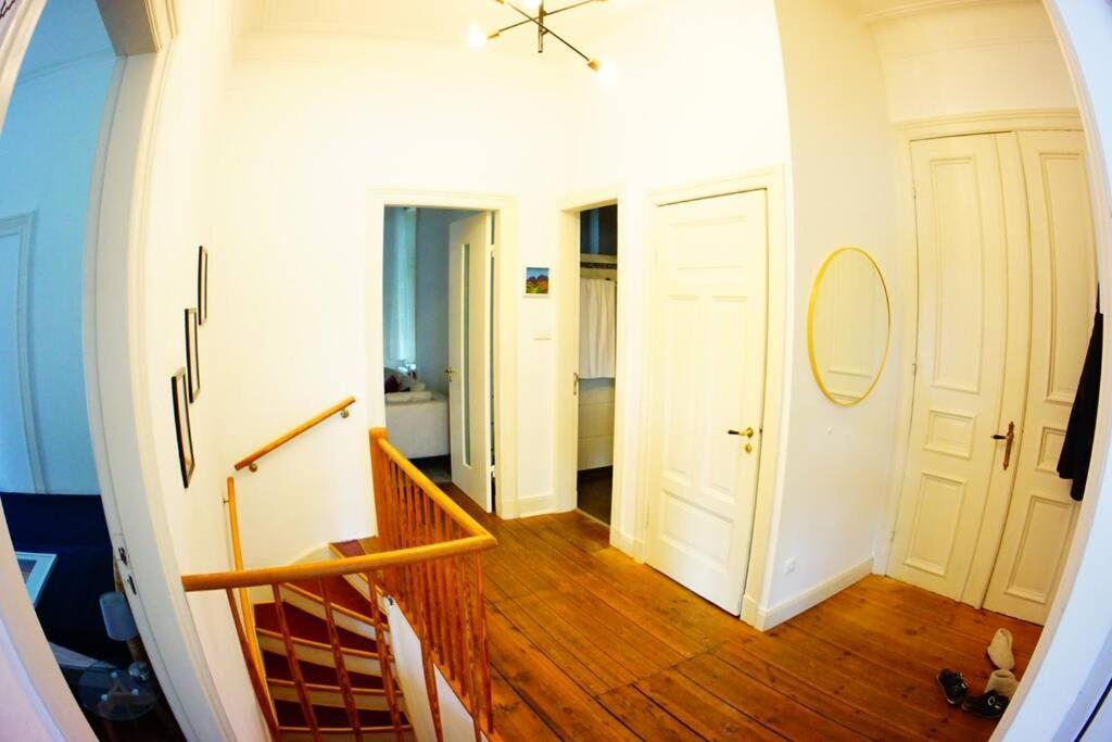 Grosszuegige 185M2-Altbauwohnung In Bestlage 7Zimmer-2Baeder-2Kuechen-2Wcs Hamburg Eksteriør bilde