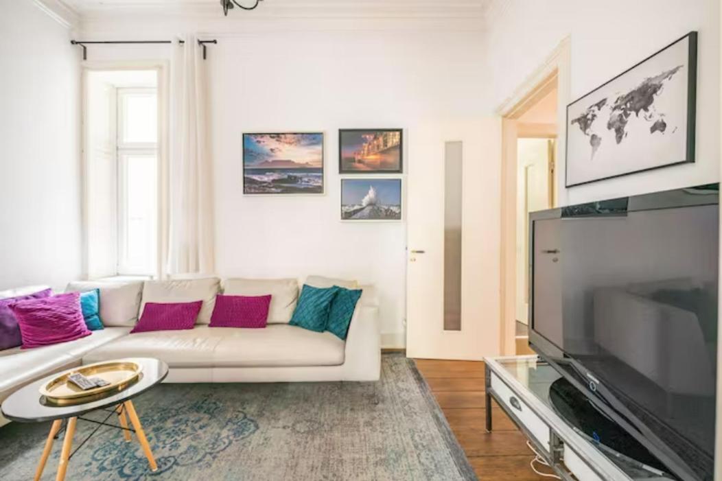 Grosszuegige 185M2-Altbauwohnung In Bestlage 7Zimmer-2Baeder-2Kuechen-2Wcs Hamburg Eksteriør bilde