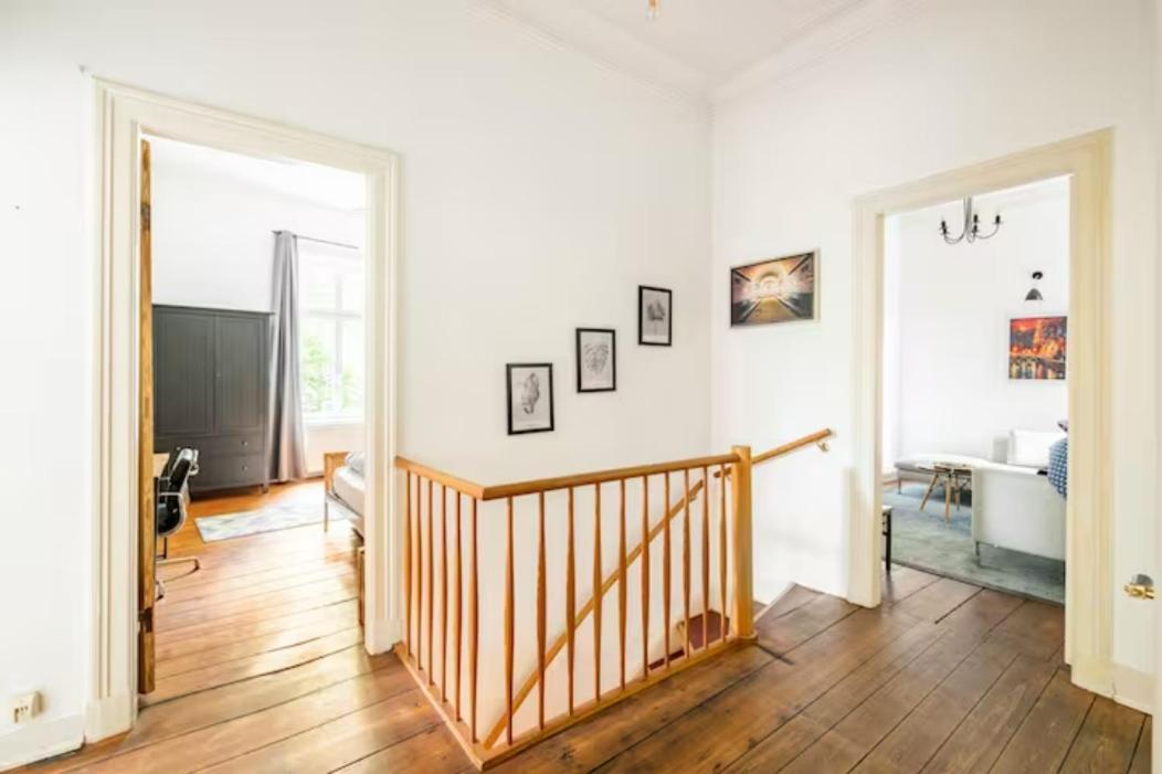 Grosszuegige 185M2-Altbauwohnung In Bestlage 7Zimmer-2Baeder-2Kuechen-2Wcs Hamburg Eksteriør bilde