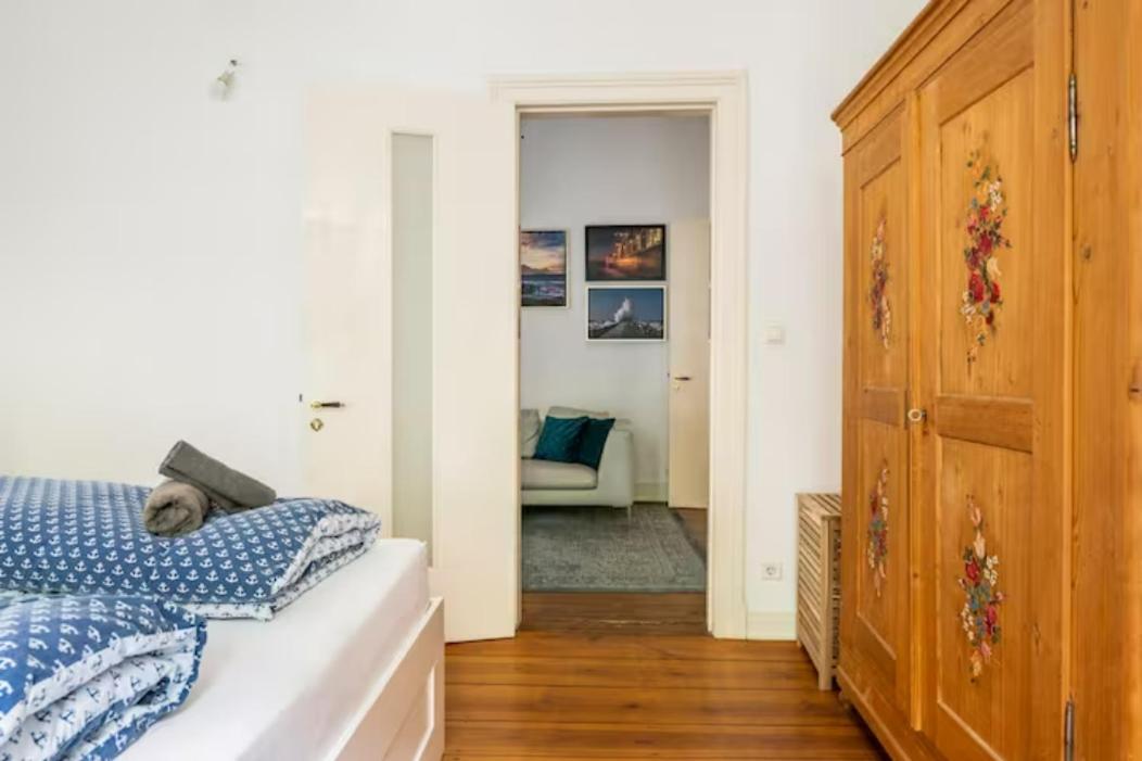 Grosszuegige 185M2-Altbauwohnung In Bestlage 7Zimmer-2Baeder-2Kuechen-2Wcs Hamburg Eksteriør bilde