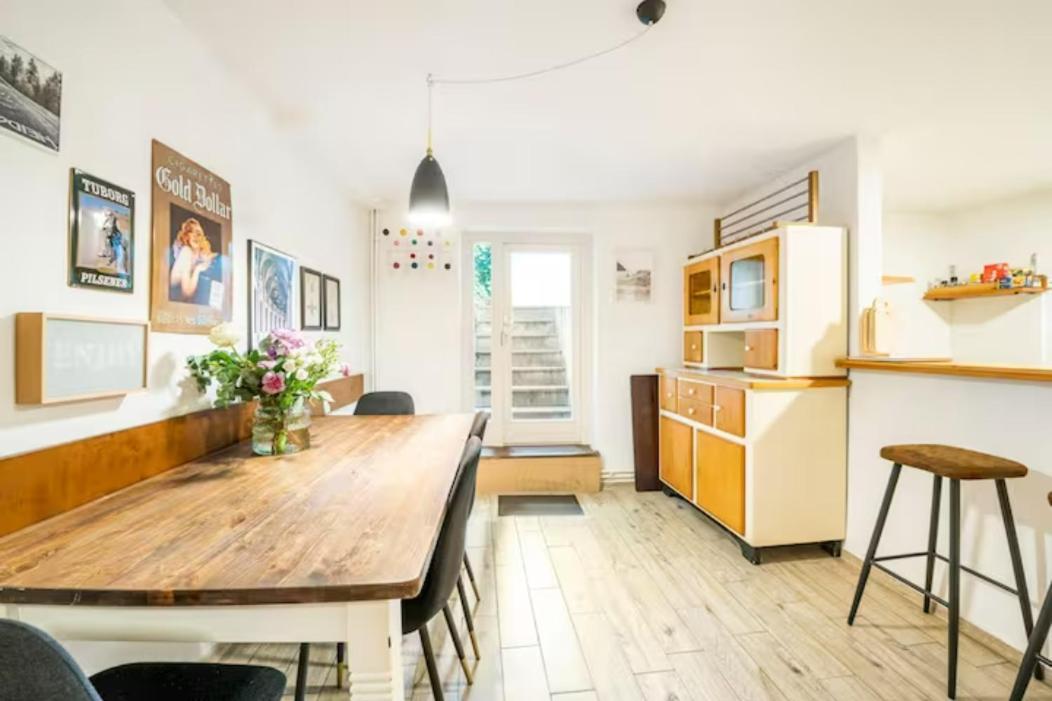 Grosszuegige 185M2-Altbauwohnung In Bestlage 7Zimmer-2Baeder-2Kuechen-2Wcs Hamburg Eksteriør bilde