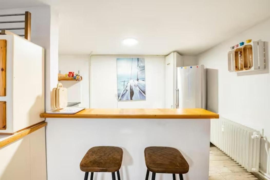 Grosszuegige 185M2-Altbauwohnung In Bestlage 7Zimmer-2Baeder-2Kuechen-2Wcs Hamburg Eksteriør bilde