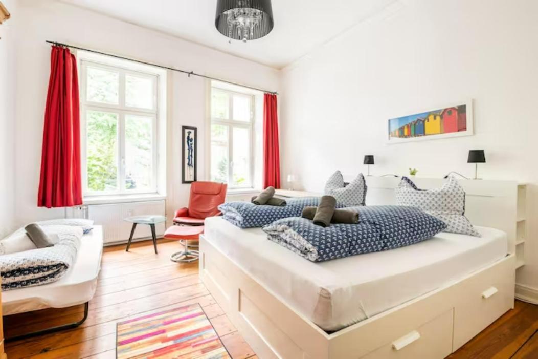 Grosszuegige 185M2-Altbauwohnung In Bestlage 7Zimmer-2Baeder-2Kuechen-2Wcs Hamburg Eksteriør bilde