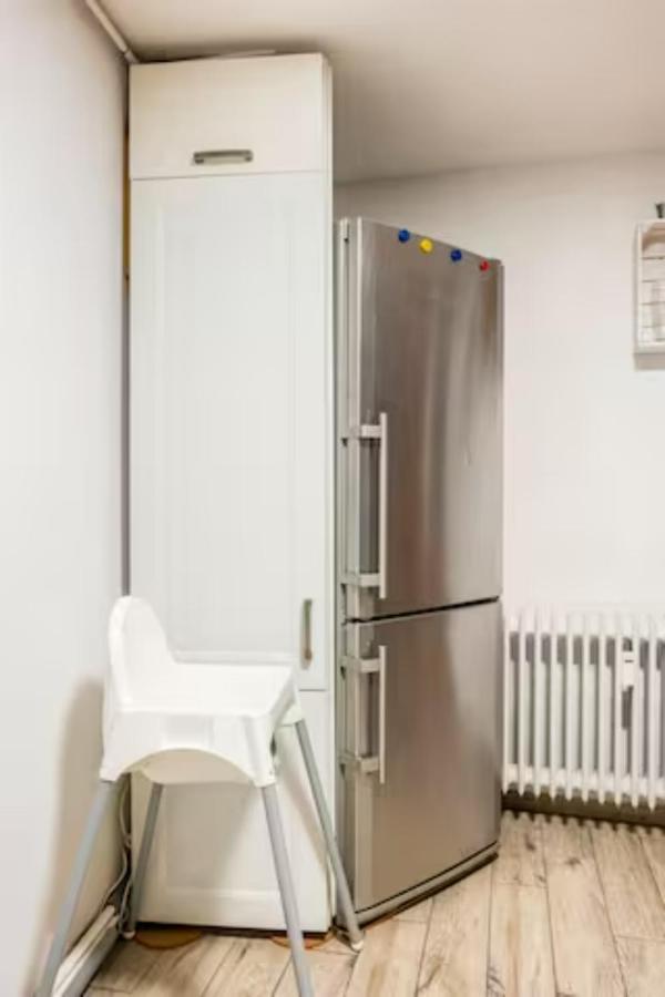 Grosszuegige 185M2-Altbauwohnung In Bestlage 7Zimmer-2Baeder-2Kuechen-2Wcs Hamburg Eksteriør bilde